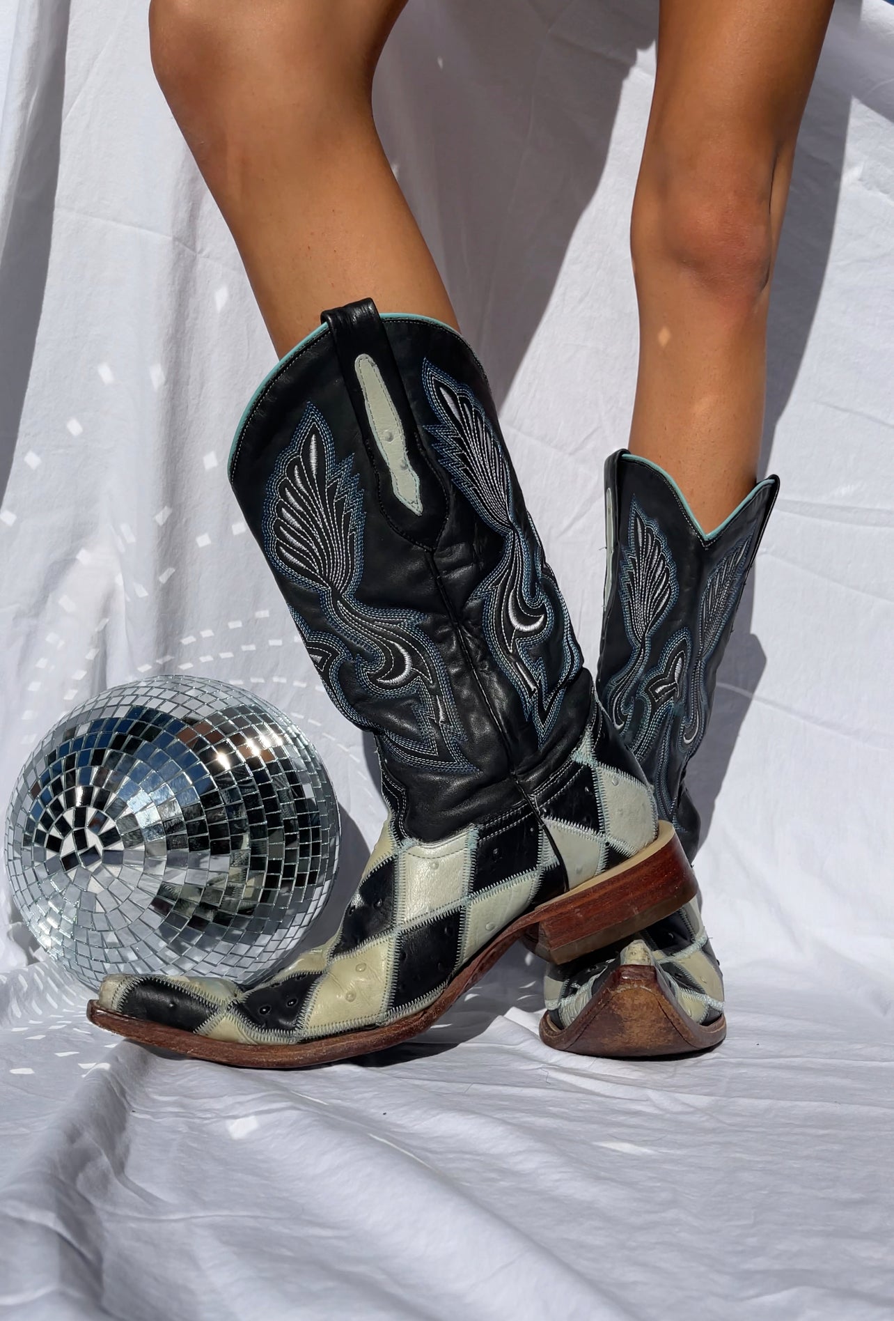 Black and white checkered cowboy boots best sale